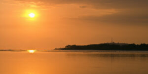 BUNTUNG BEACH SUNSET